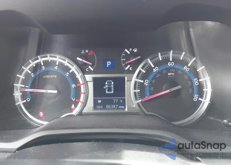 2018 Toyota 4Runner Trd Off Road Premium из США, поврежденный, VIN JTEBU5JR7J5588342